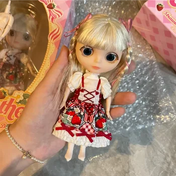 Baru 15cm Kawaii gadis gaun stroberi boneka kain kecil Bjd empat jenis mata koleksi Ornamnet mainan boneka hadiah anak-anak